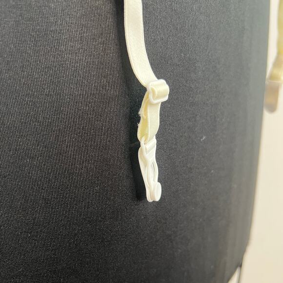 Vintage Lily Of France White Hollywood Garter Belt Stretch Floral Lace One Size - Picture 4 of 7